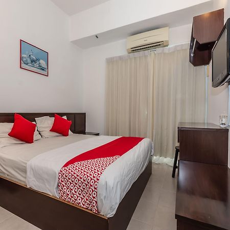 Oyo 1192 Hash House Hotel Malacca Exterior foto