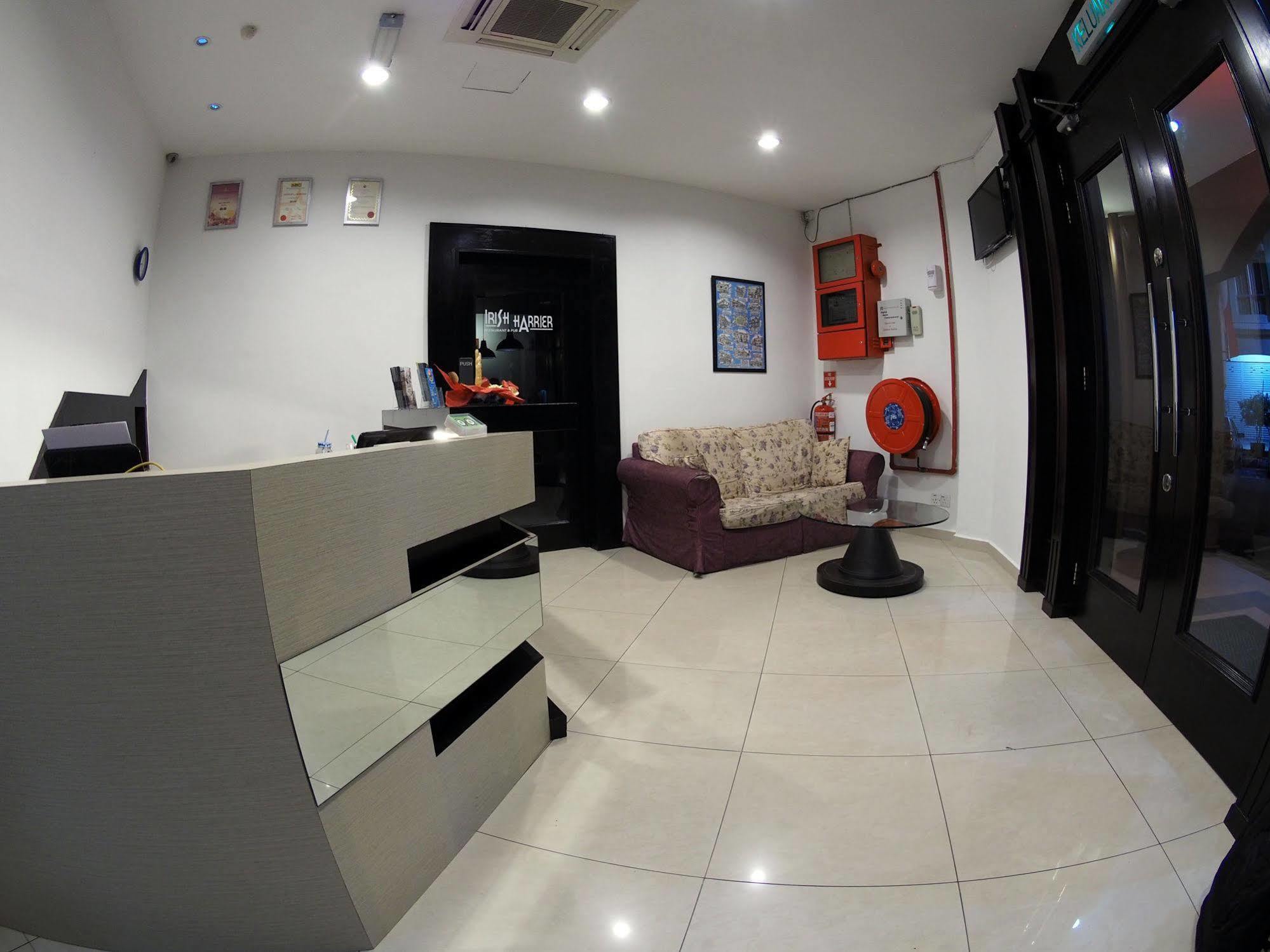 Oyo 1192 Hash House Hotel Malacca Exterior foto